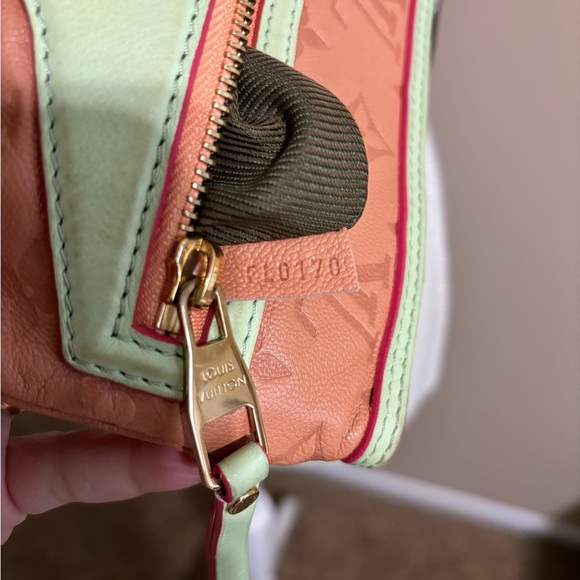 ❌SOLD❌ Louis Vuitton Monogram Underground Messenger - Picture 8 of 8